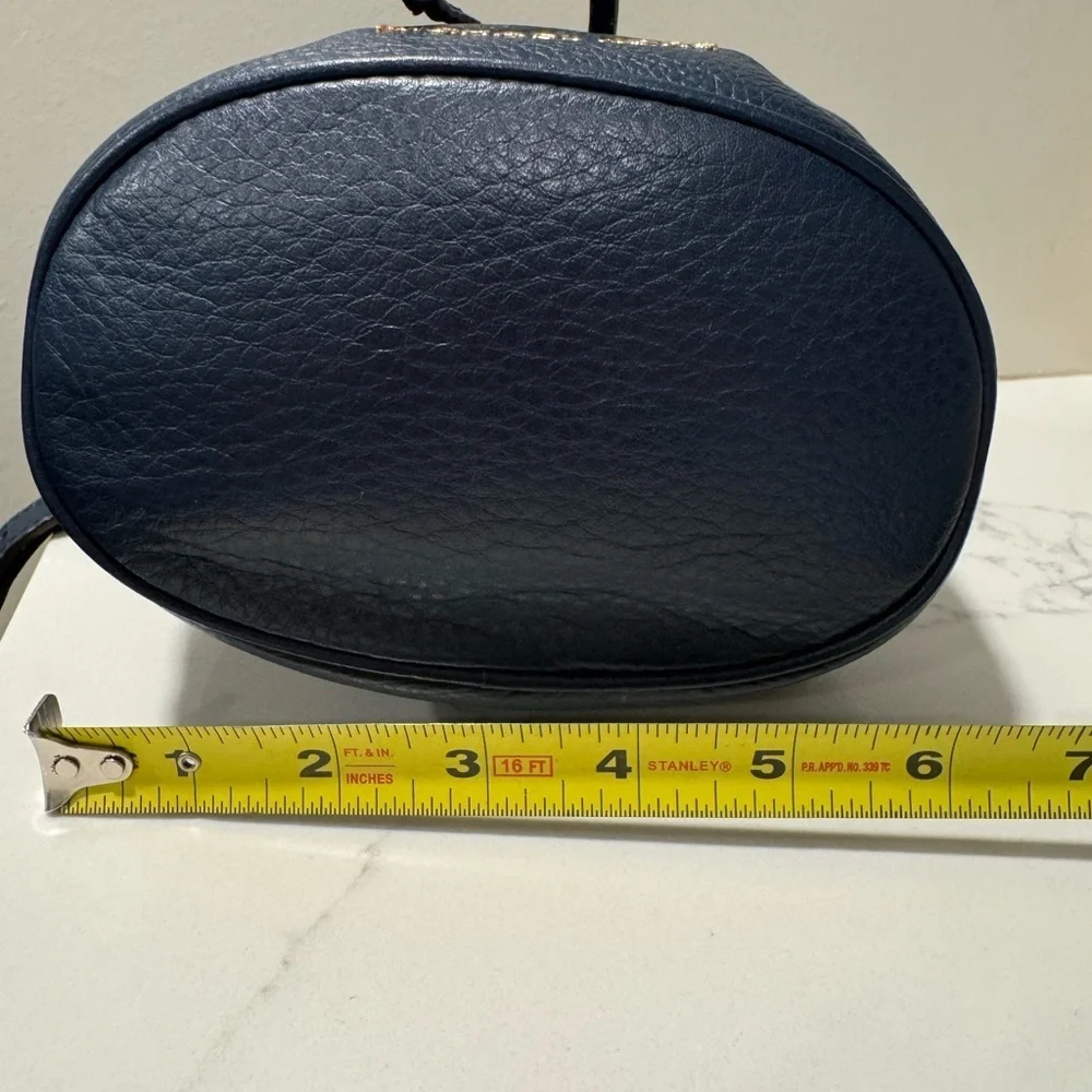 Michael Kors Jules Smartphone Drawstring Bag Navy